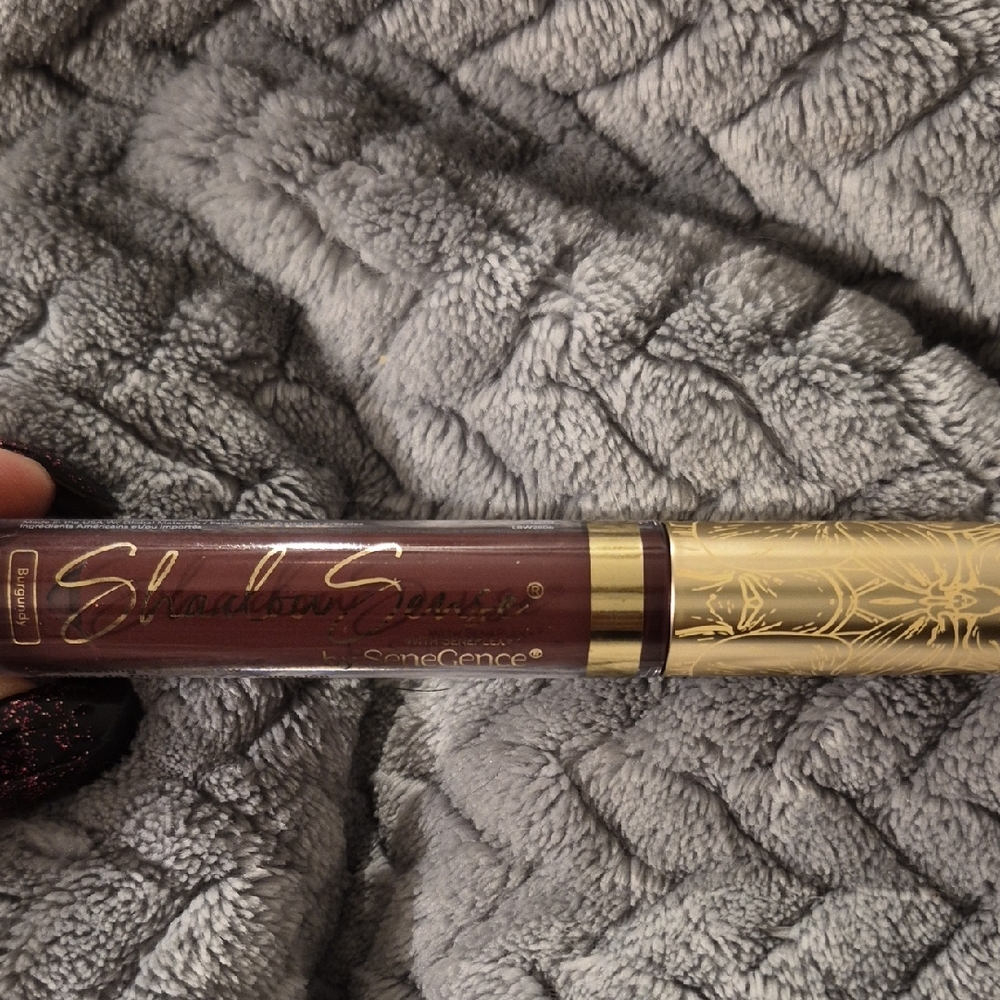 ShadowSense Color Burgundy